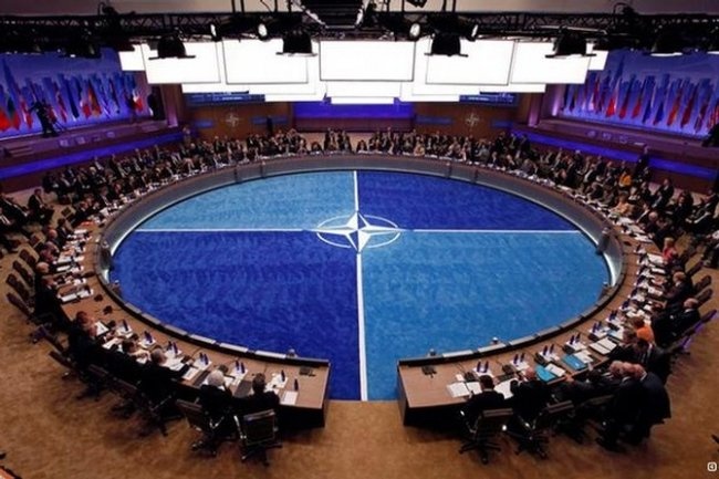 "الناتو" يعلن عن عقد جلسة تشاور استثنائية بعد غد بناء على طلب تركيا