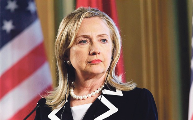 كلينتون: علينا إنهاء حصارنا المفروض على كوبا