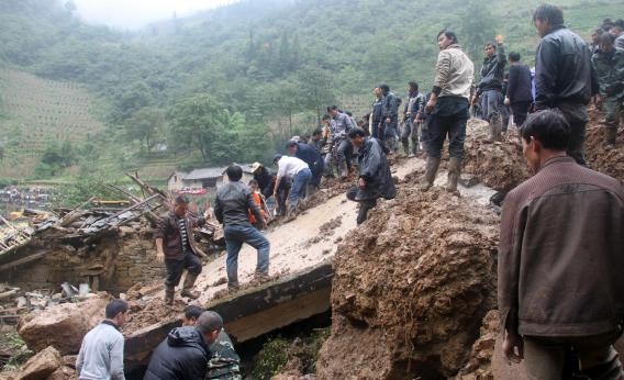 ارتفاع ضحايا فيضانات باكستان إلى 92 قتيلا