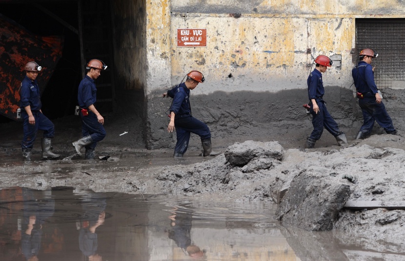 قصة مصورة: مصرع 22 شخصًا جراء الفيضانات في فيتنام