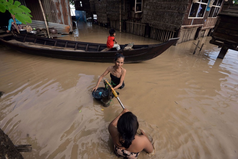 قصة مصورة: ميانمار تجلي الآلاف في أسوأ فيضانات تجتاح البلاد منذ عقود