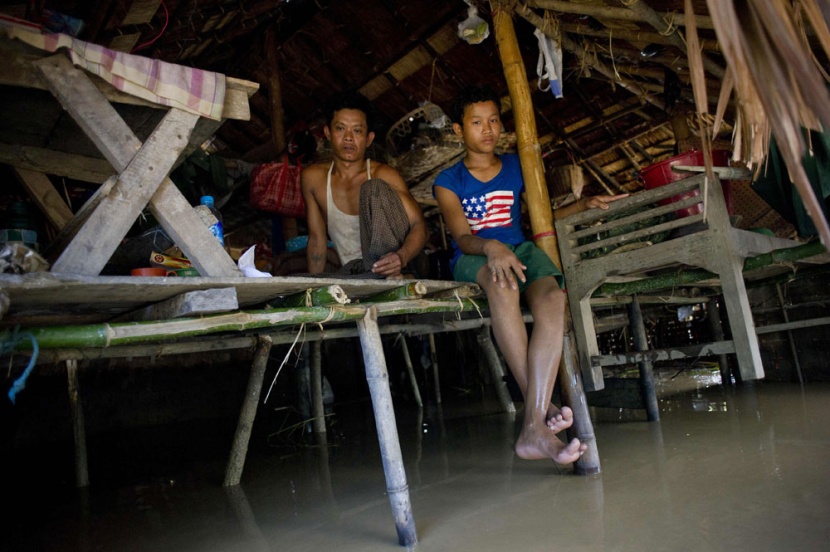 قصة مصورة: ميانمار تجلي الآلاف في أسوأ فيضانات تجتاح البلاد منذ عقود