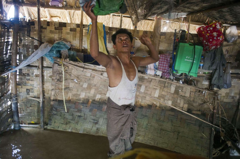 قصة مصورة: ميانمار تجلي الآلاف في أسوأ فيضانات تجتاح البلاد منذ عقود