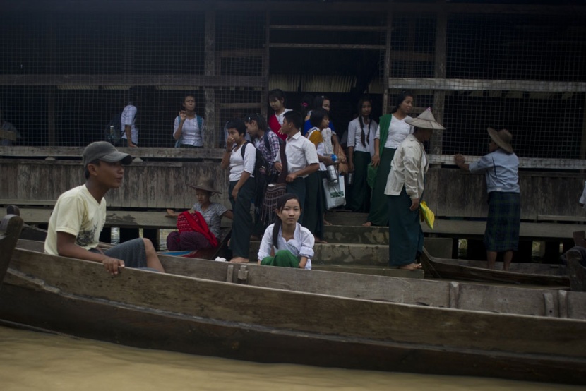 قصة مصورة: ميانمار تجلي الآلاف في أسوأ فيضانات تجتاح البلاد منذ عقود