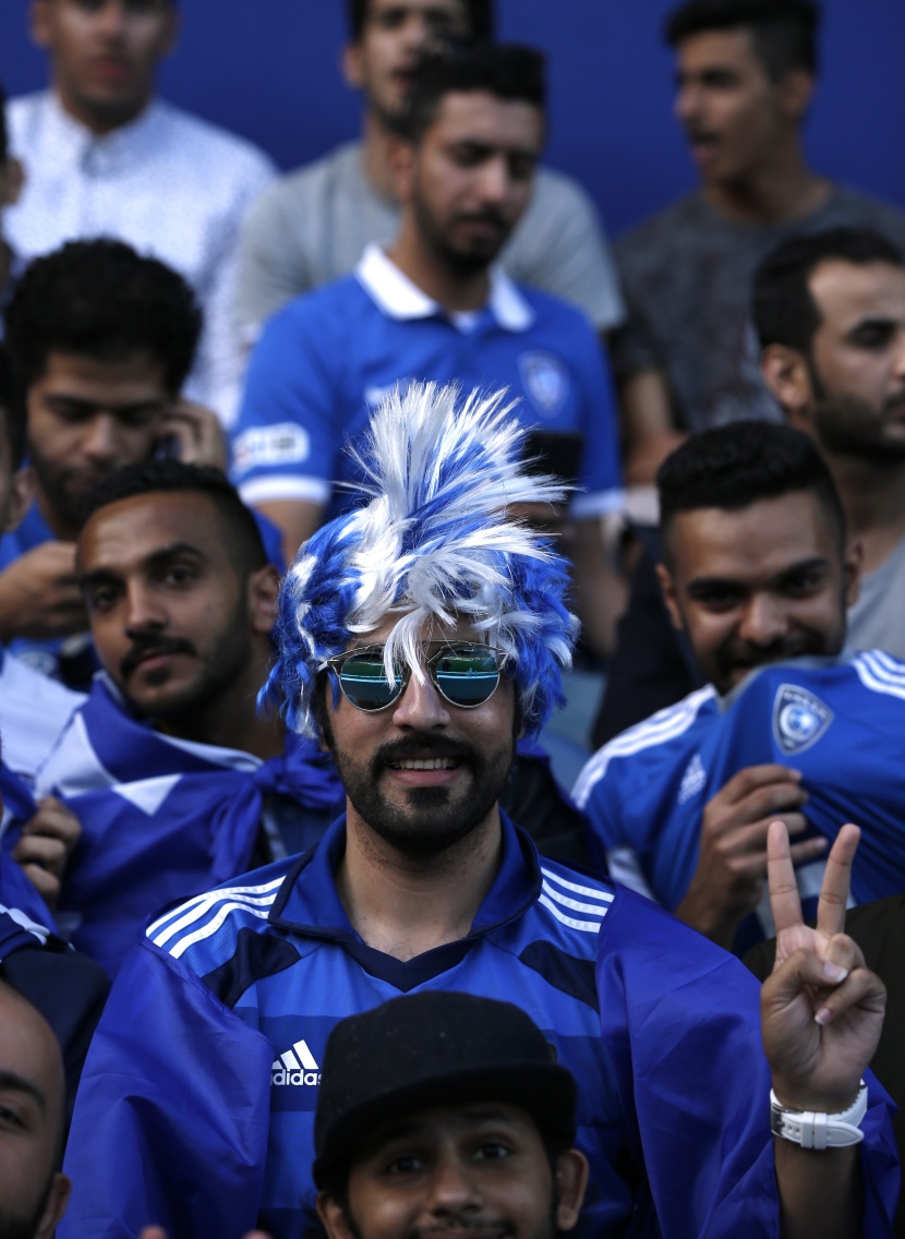 في الرياض أو لندن .. الزعيم واحد