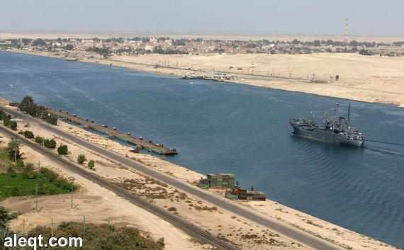 موديز تتوقع تأثيرا محدودا لقناة السويس الجديدة على تصنيف مصر في 2015-2016