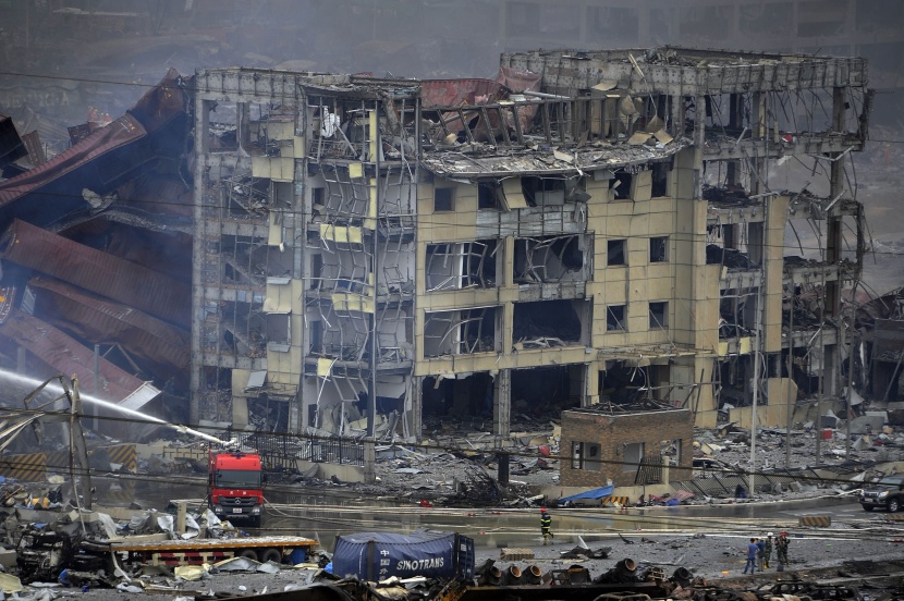 قصة مصورة: ارتفاع حصيلة قتلى انفجارات مدينة تيانجين الصينية إلى 104 شخصاً