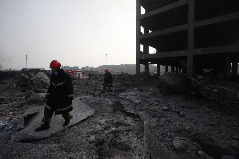 قصة مصورة: ارتفاع حصيلة قتلى انفجارات مدينة تيانجين الصينية إلى 104 شخصاً