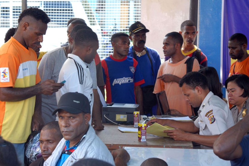 قصة مصورة: العثور على جميع جثث ضحايا الطائرة المنكوبة في إندونيسيا