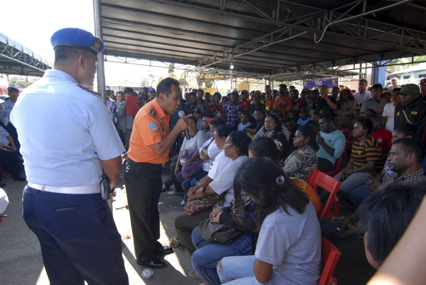 قصة مصورة: العثور على جميع جثث ضحايا الطائرة المنكوبة في إندونيسيا