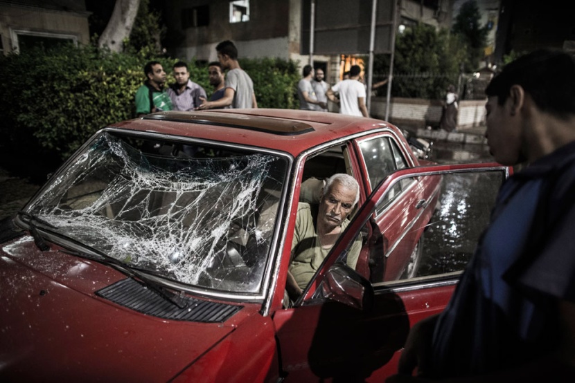 قصة مصورة: انفجار سيارة مفخخة  شمال القاهرة يسفر عن 6 جرحى