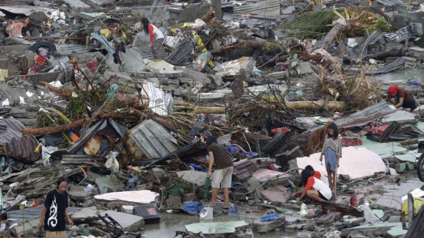 مقتل 9 أشخاص جراء إعصار قوي في شمال الفلبين