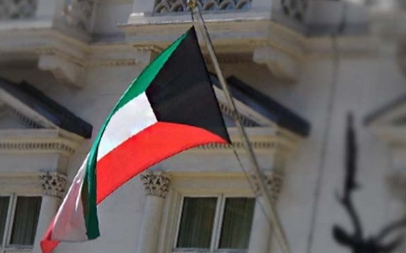 الكويت تحذر مواطنيها من السفر إلى لبنان