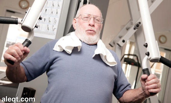 أي تدريبات بدنية مهما قلت هي أفضل من لا شيء بالنسبة لكبار السن