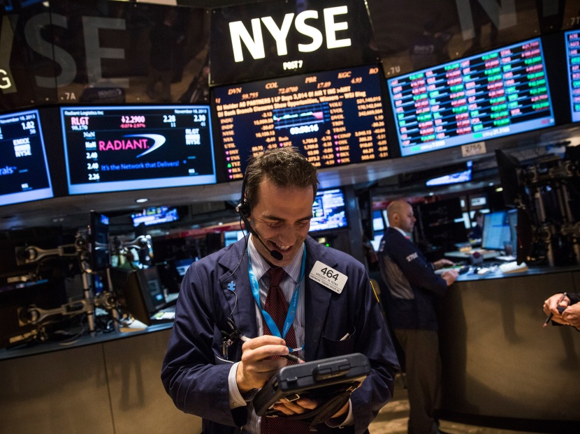 الأسهم الأمريكية تغلق مرتفعة بعد جلسة متقلبة