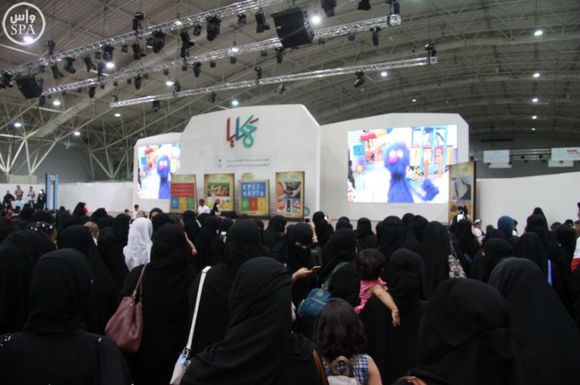 قصة مصورة : 60 ألف زائر لـ "حكايا" تمهد الطريق لنسخة ثانية