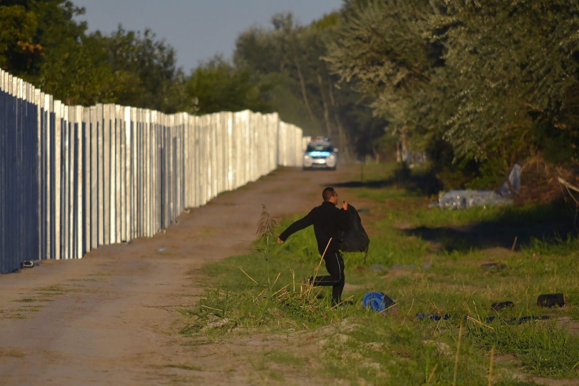 قصة مصورة : حلم الحياة يراود آلاف السوريين قبل رحلة الوصول إلى أوروبا