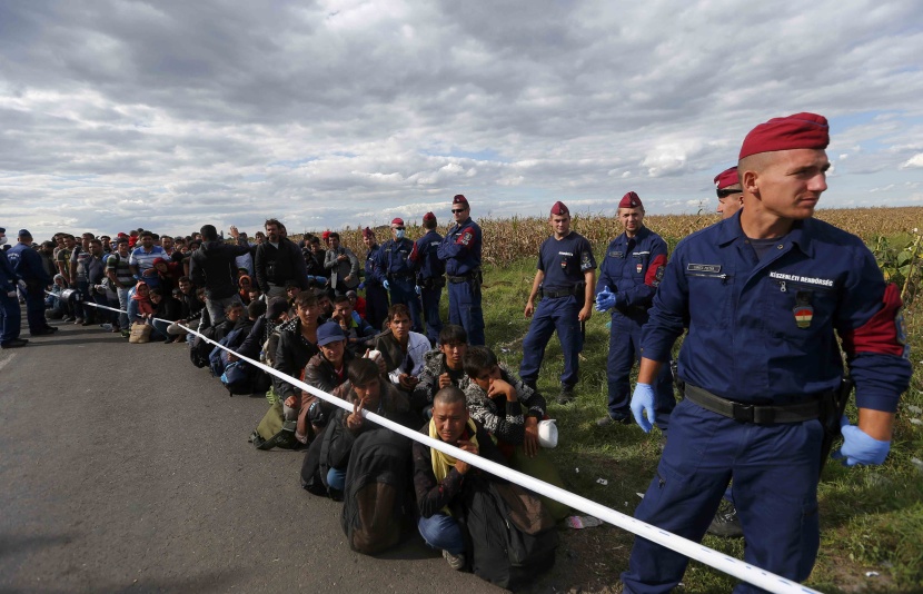 قصة مصورة : حلم الحياة يراود آلاف السوريين قبل رحلة الوصول إلى أوروبا
