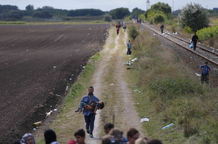 قصة مصورة : حلم الحياة يراود آلاف السوريين قبل رحلة الوصول إلى أوروبا