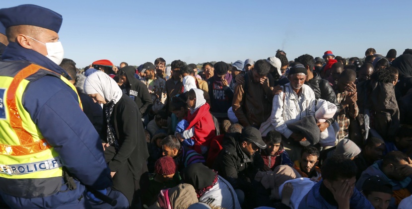 قصة مصورة : حلم الحياة يراود آلاف السوريين قبل رحلة الوصول إلى أوروبا