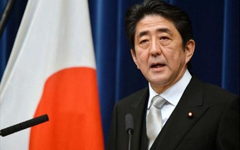 رئيس الوزراء الياباني شينزو آبي يفوز بفترة ولاية ثانية دون منافس