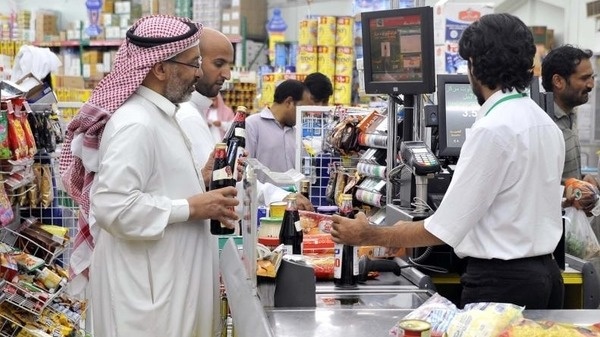 السعودية : تكلفة المعيشة ترتفع 2.1% خلال عام