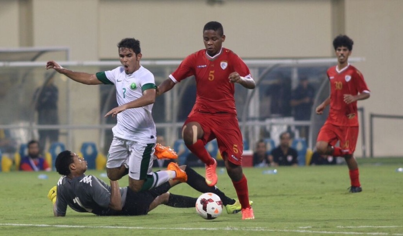 أخضر الشباب يخسر من عمان في نصف نهائي البطولة الخليجية