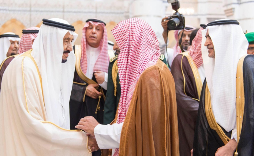 خادم الحرمين الشريفين يصل إلى جدة