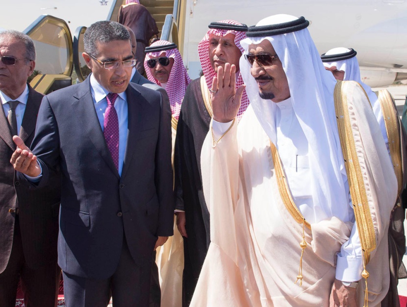 خادم الحرمين الشريفين يصل إلى جدة