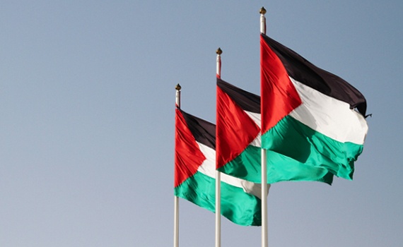 الأمم المتحدة تجيز رفع علم فلسطين على مقرها