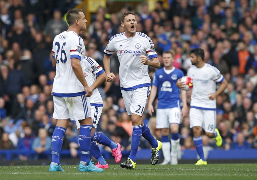 البديل نايسميث يسجل هاتريك لإيفرتون ويسقط تشيلسي بالقاضية في الدوري الإنجليزي