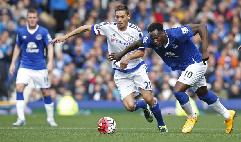 البديل نايسميث يسجل هاتريك لإيفرتون ويسقط تشيلسي بالقاضية في الدوري الإنجليزي