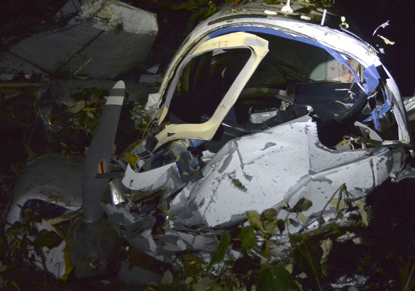 مقتل شخصين في حادث تحطم طائرة تستخدم في تصوير فيلم لتوم كروز