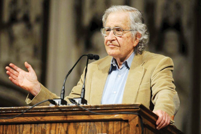 تشومسكي: «الغباء المؤسسي» هائل .. ويضع الجنس البشري في خطر