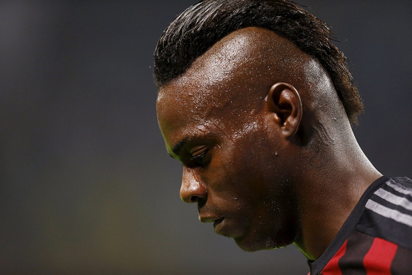 إنتر ميلان يحسم الديربي ويعتلي الصدارة