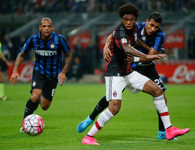 إنتر ميلان يحسم الديربي ويعتلي الصدارة