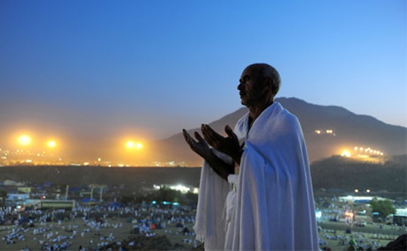 أخصائية تغذية : على الحاج شرب 8 أكواب ماء يوميا