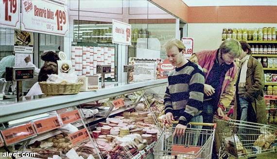 تراجع أسعار المستهلكين في أمريكا خلال الشهر الماضي