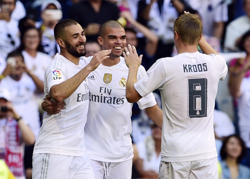 رأس بنزيمة تقود الريال لاعتلاء الصدارة مؤقتا