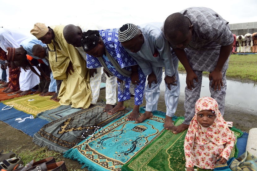 قصة مصورة: المسلمون يحتفلون بأول أيام عيد الأضحى