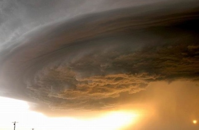 عاصفة "مارتي" تتشكل قبالة ساحل المكسيك على المحيط الهادي