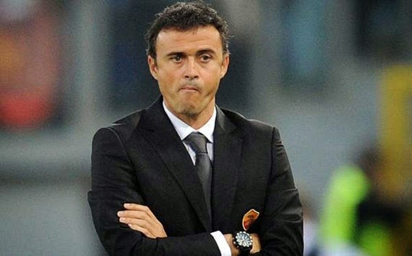 مدرب برشلونة يتعهد بأداء أفضل في خط الدفاع