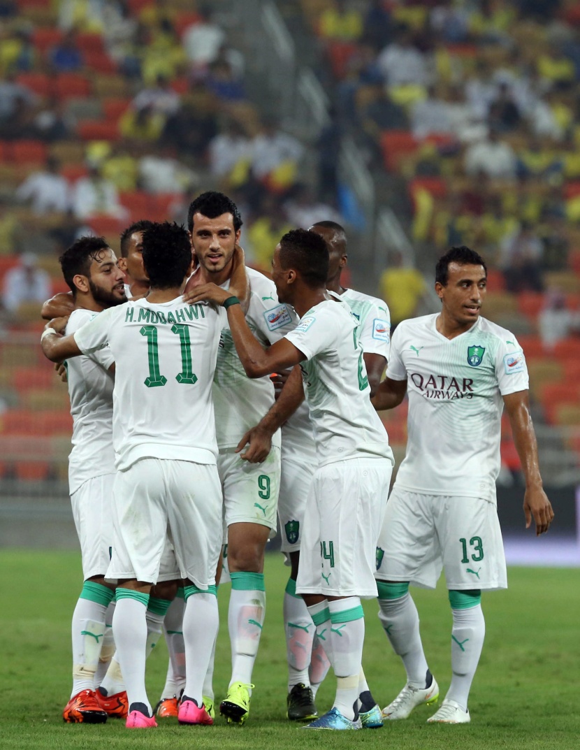 قصة مصورة: "هاتريك" السومة يقود الأهلي لعقاب النصر