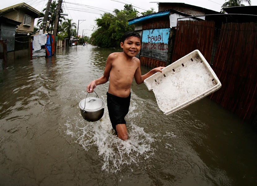 ارتفاع حصيلة ضحايا إعصار الفلبين إلى 14 قتيلا