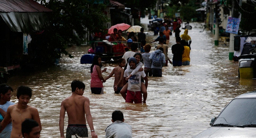 ارتفاع حصيلة ضحايا إعصار الفلبين إلى 14 قتيلا