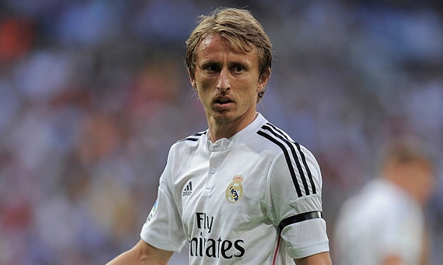 إصابة بيل وعودة مودريتش للتدريب قبل مواجهة ريال مدريد وسان جيرمان