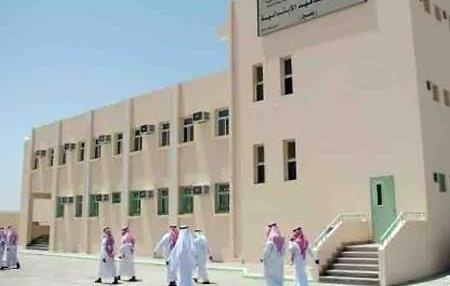 بدء الدوام الشتوي في مدارس رجال ألمع الأحد القادم