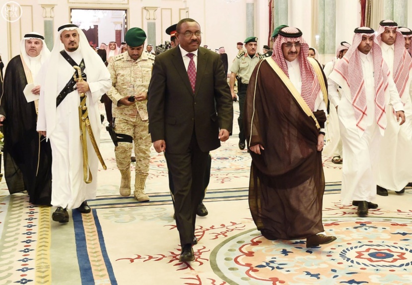 نيابة عن الملك.. ولي العهد يولم للرئيس الأثيوبي