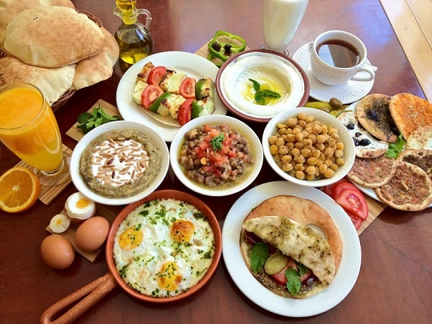 دراسة بريطانية:  الفطور الصباحي خطير ومضر بالصحة 