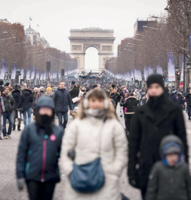 "الشانزليزيه" يجتذب 100 مليون سائح سنويا